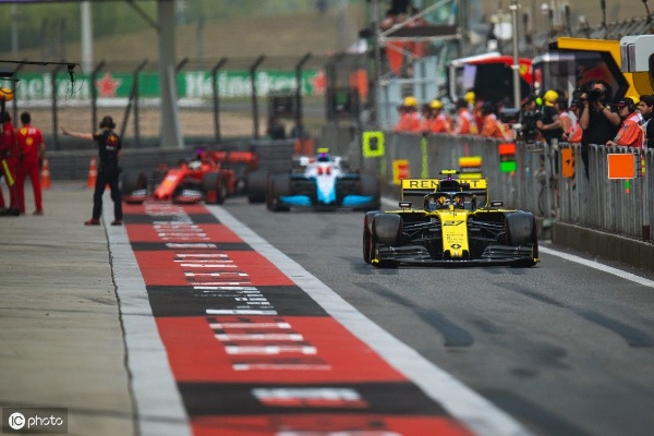 上海F1赛车2019精彩纷呈的比赛回顾-第2张图片-www.211178.com_果博福布斯