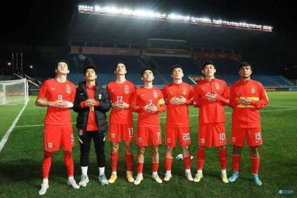 U20锦标赛未来足球之星的舞台（谁将成为下一个梅西？）-第2张图片-www.211178.com_果博福布斯